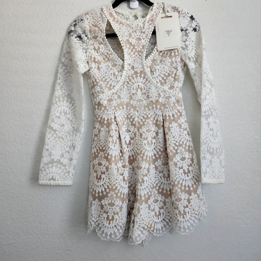 NWT here comes the sun lace long‎ sleeve double lined romper